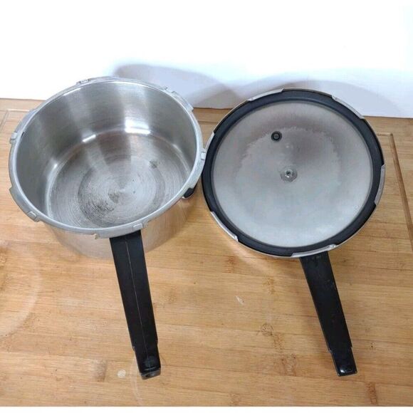 Vintage Presto Pressure Cooker Canner #804 with Jiggler - Picture 11 of 16